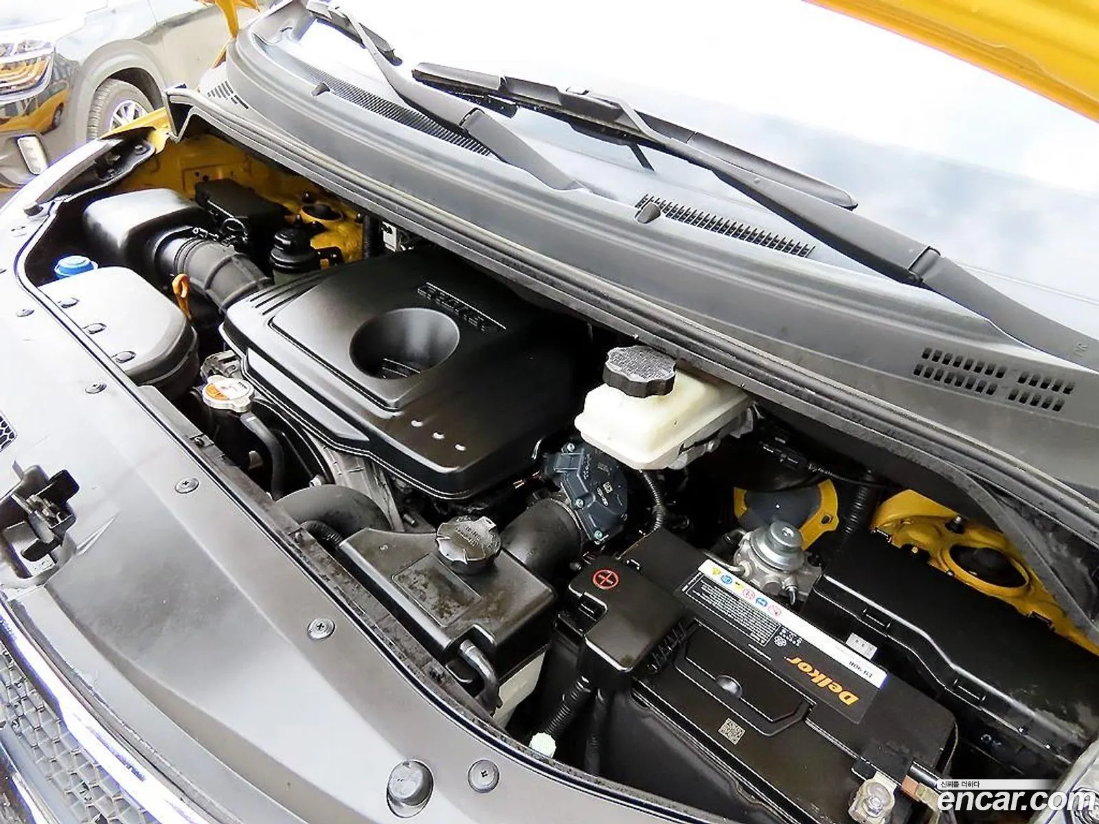 Hyundai Grand Starex 2015 — 17