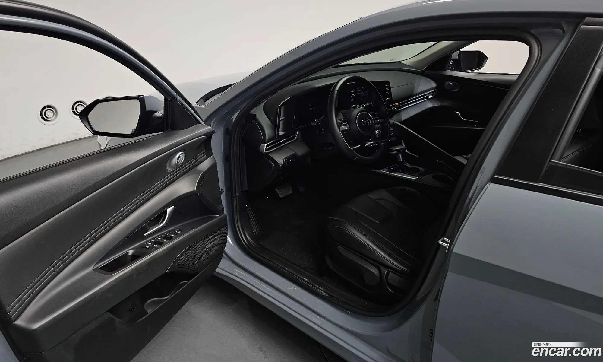 Hyundai Elantra 2021 — 10