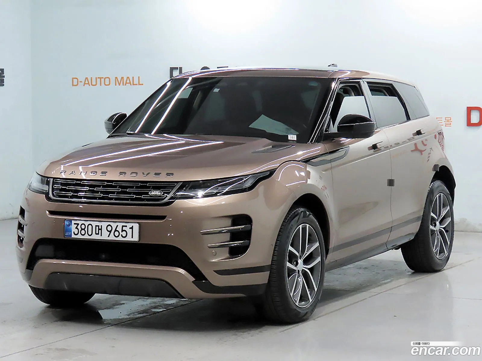 Land Rover Range Rover Evoque 2025 — 18