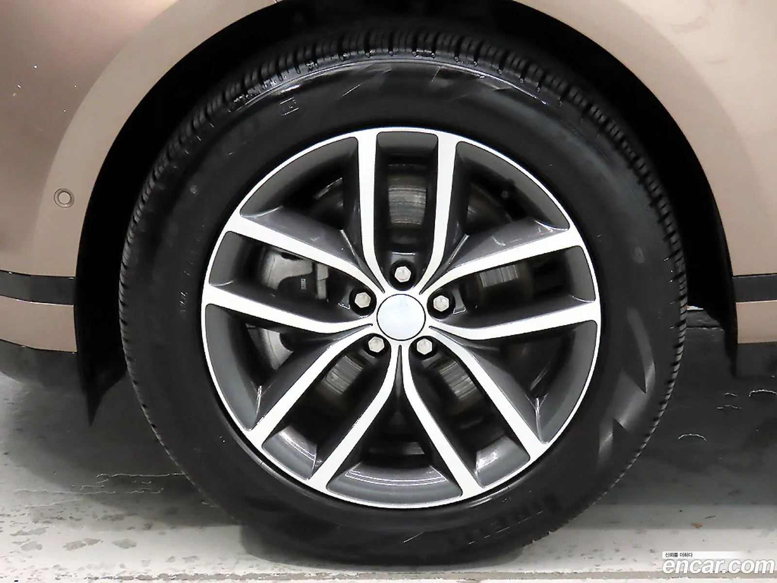 Land Rover Range Rover Evoque 2025 — 6