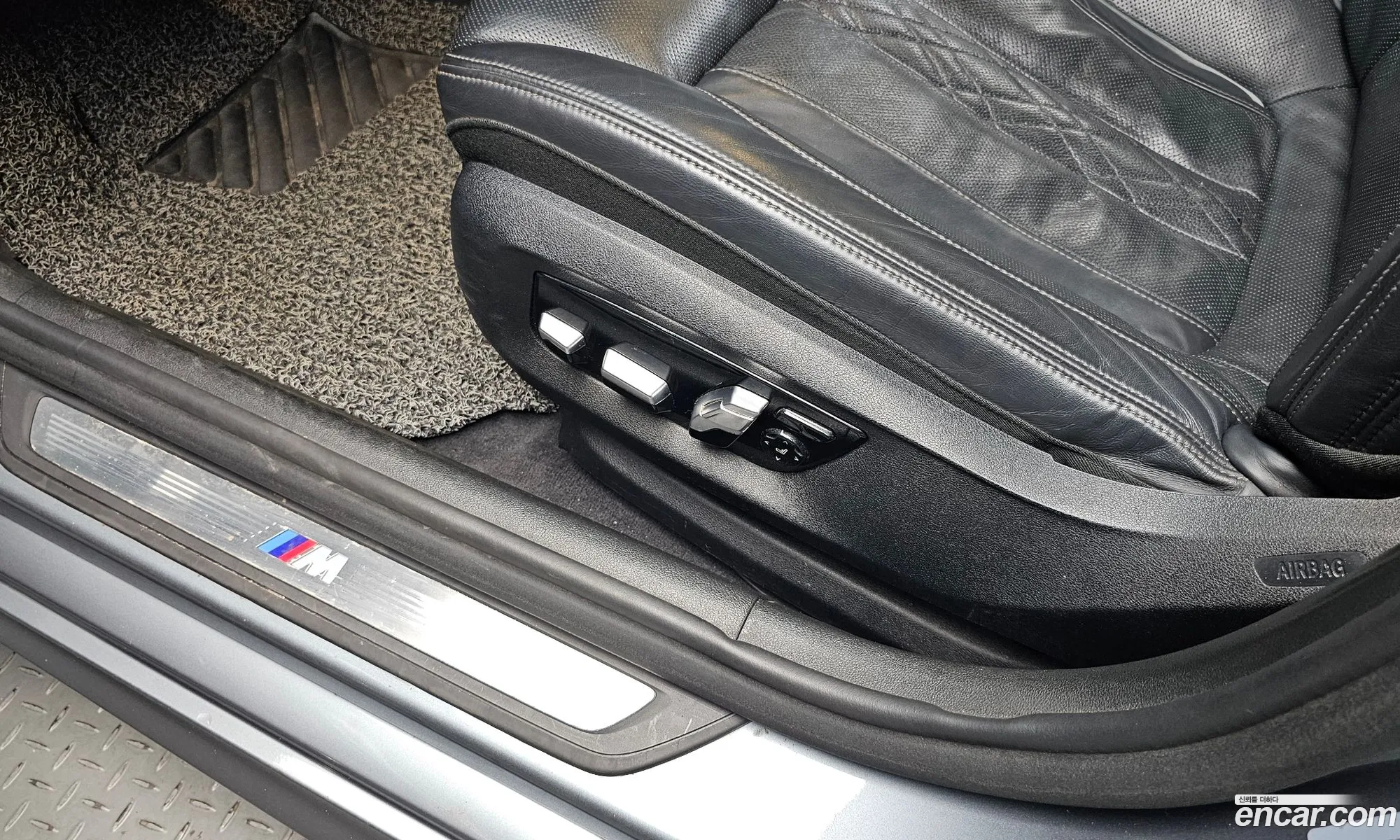 BMW 5 Series 2018 WBAJD3100JB255601 — 12