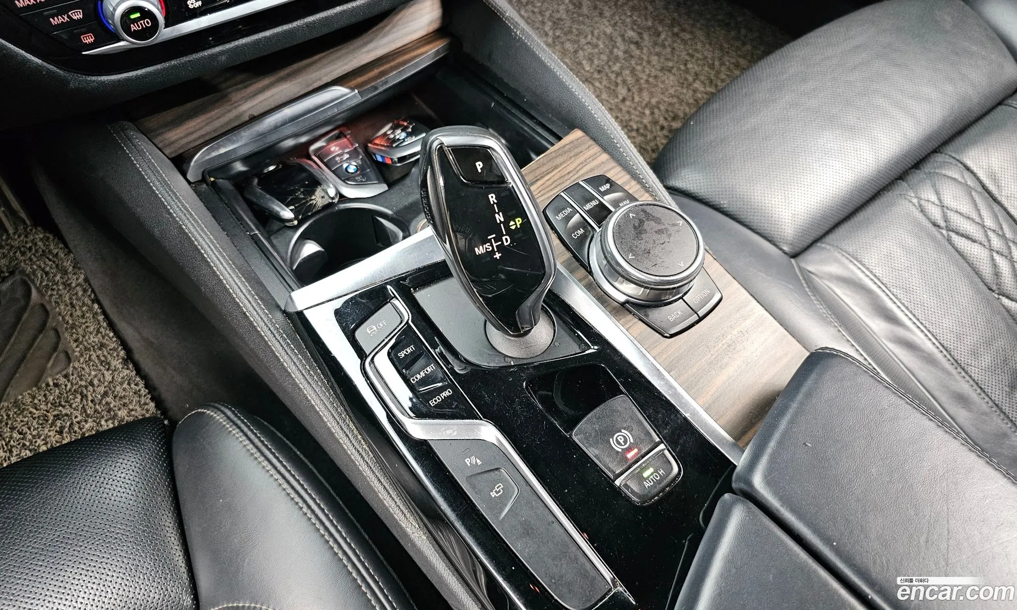 BMW 5 Series 2018 WBAJD3100JB255601 — 10