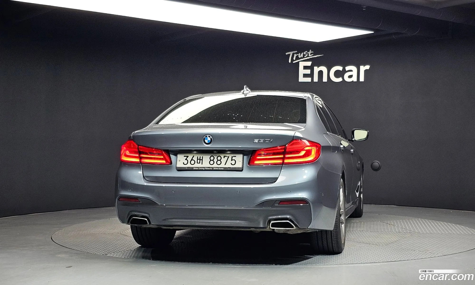 BMW 5 Series 2018 WBAJD3100JB255601 — 4