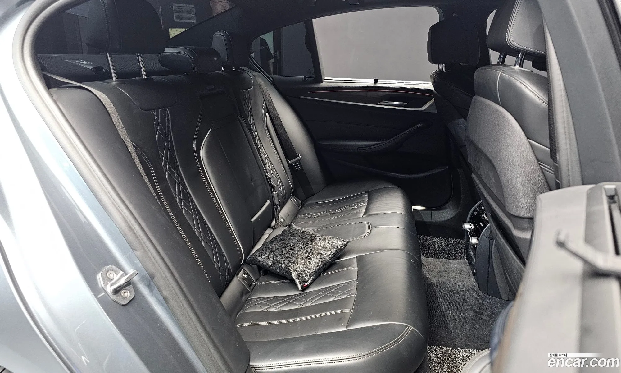 BMW 5 Series 2018 WBAJD3100JB255601 — 15