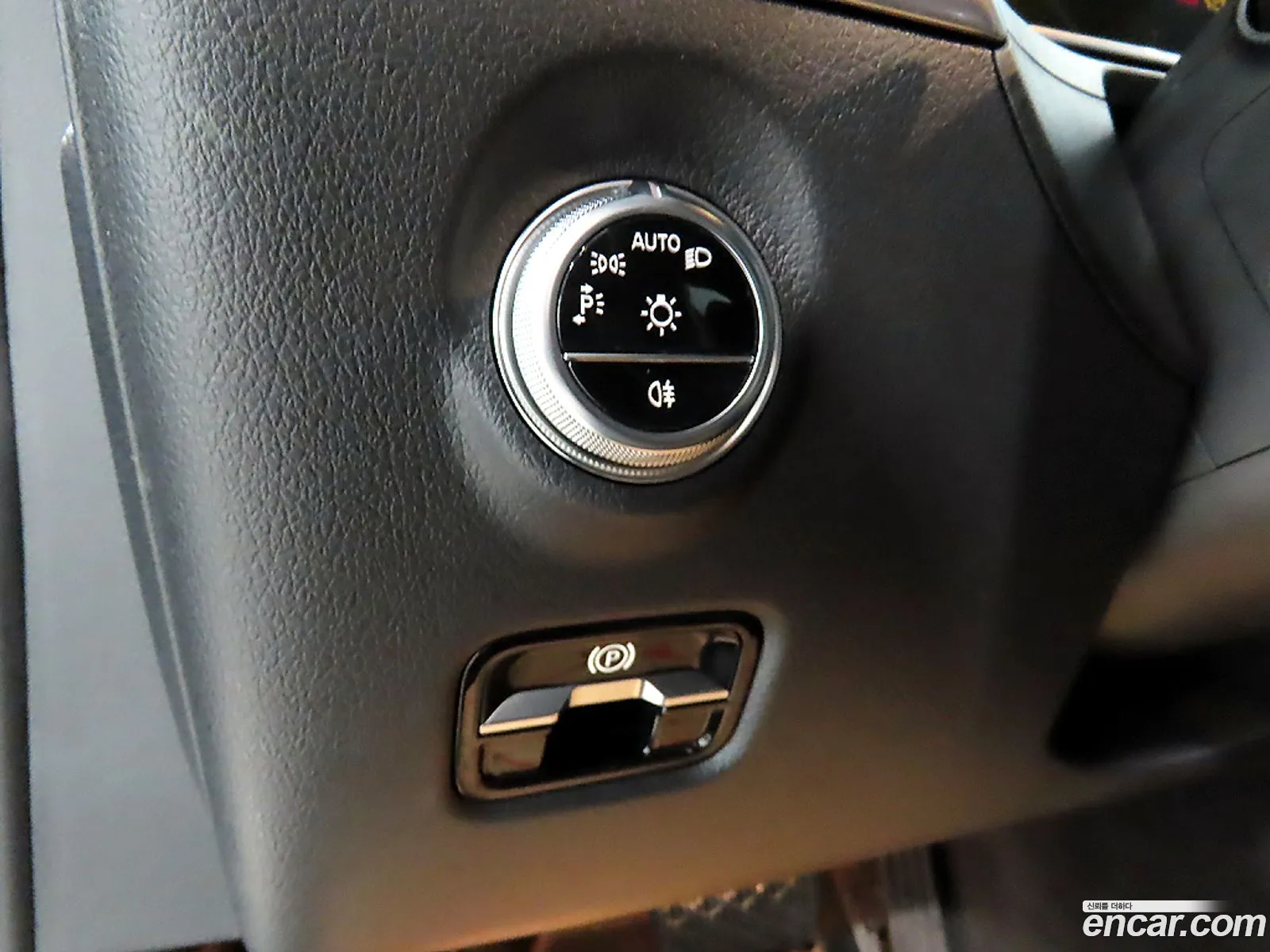 Mercedes-Benz C-Class W206 2023 — 15