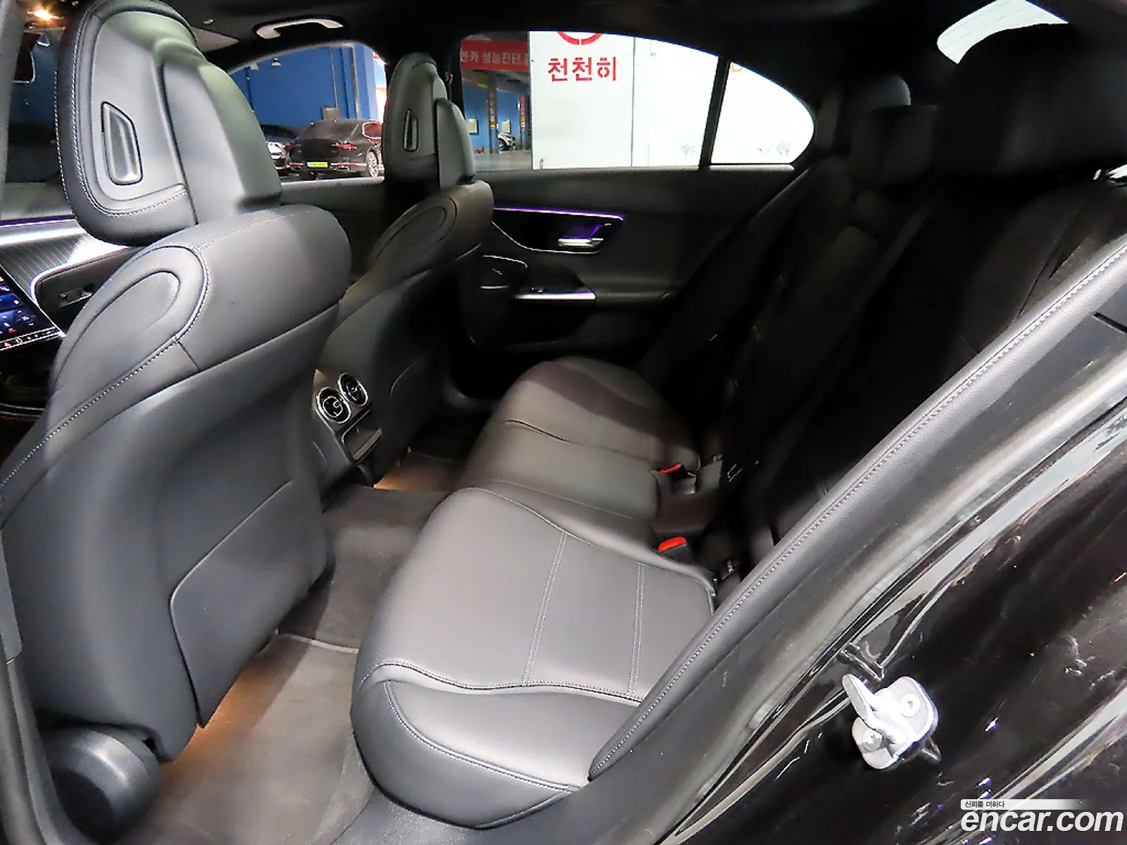 Mercedes-Benz C-Class W206 2023 — 19