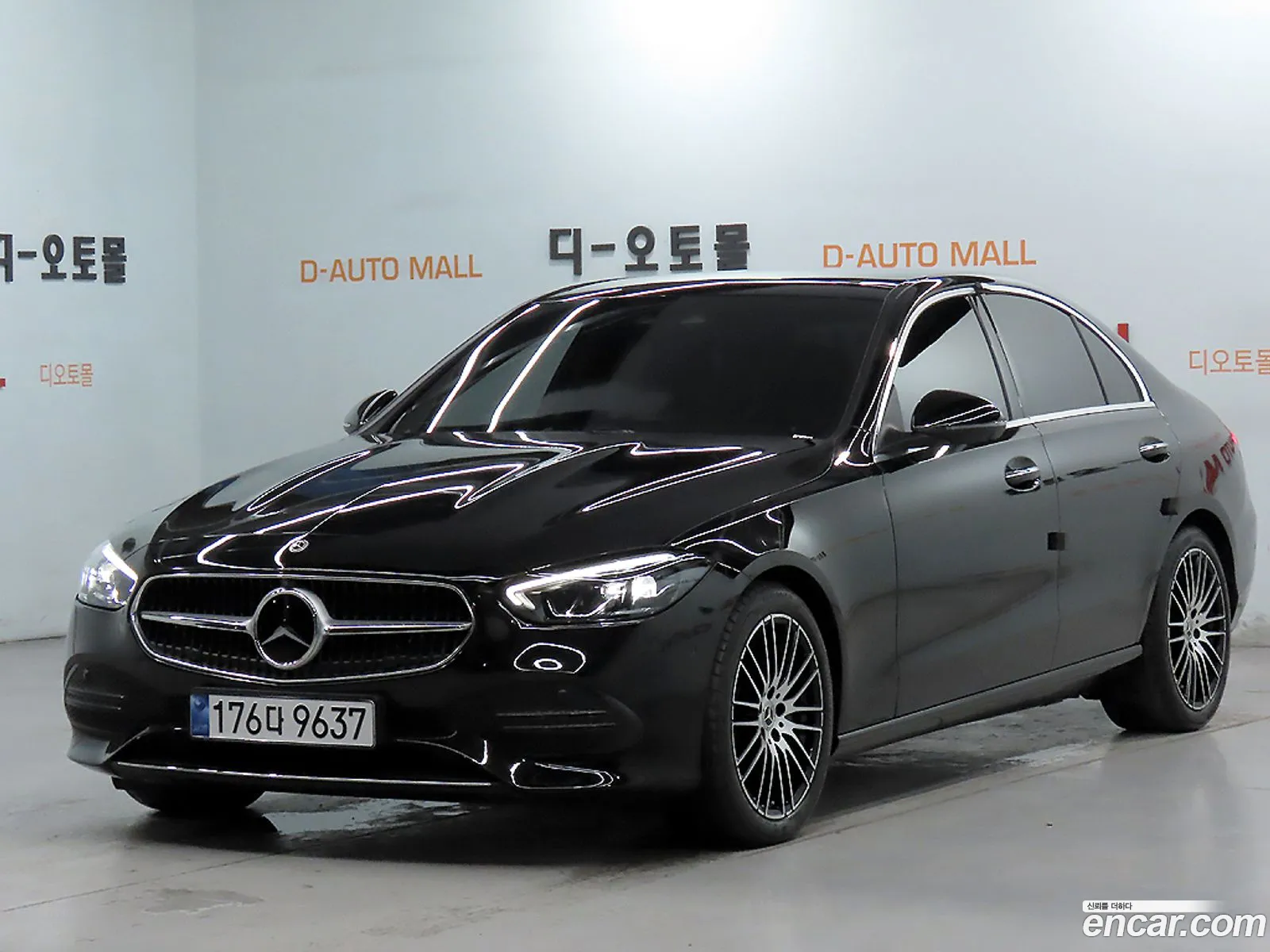 Mercedes-Benz C-Class W206 2023 — 17