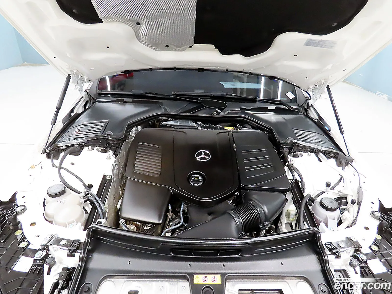 Mercedes-Benz C-Class W206 2023 — 4