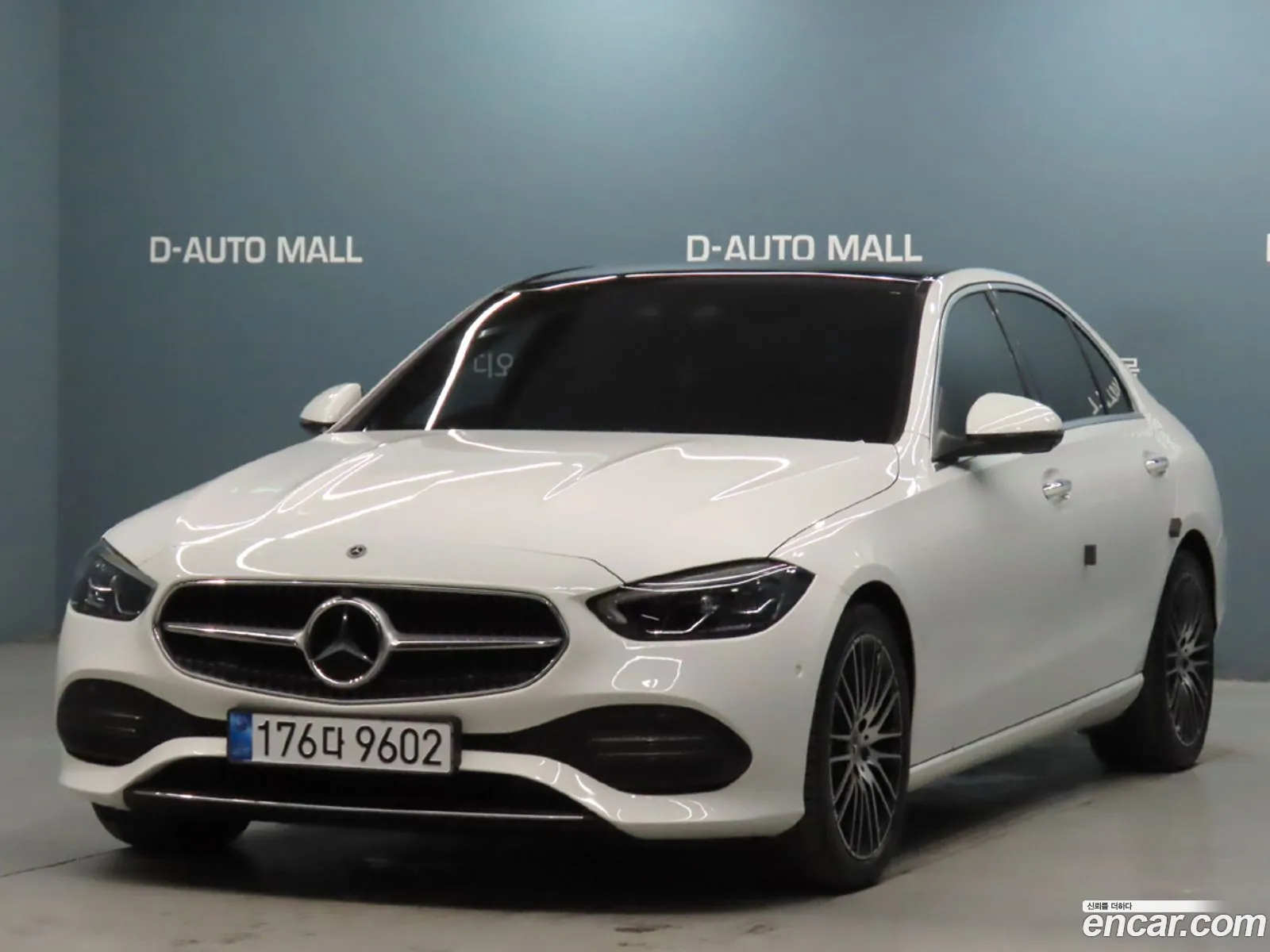 Mercedes-Benz C-Class W206 2023 — 19