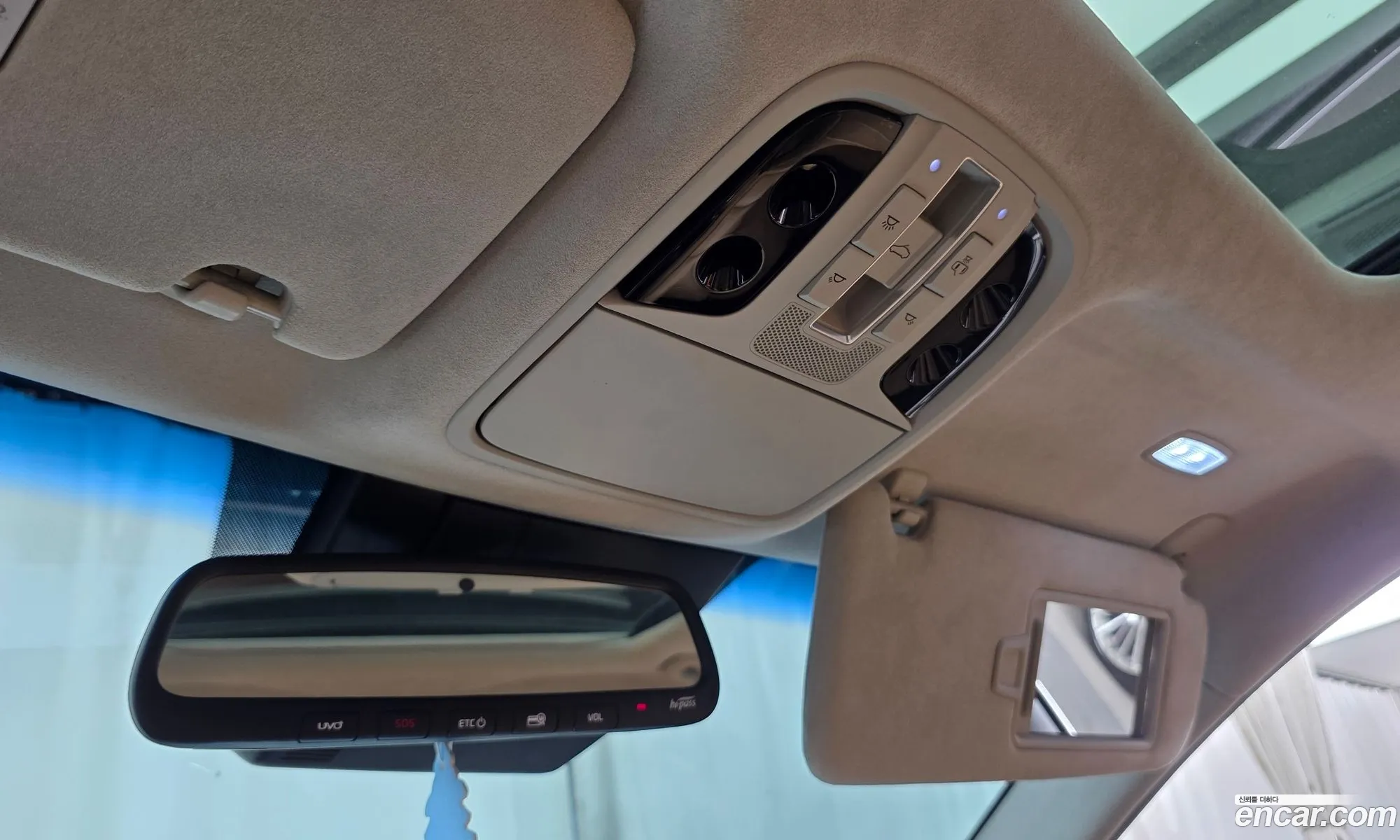 Kia K7 Premier 2020 — 22