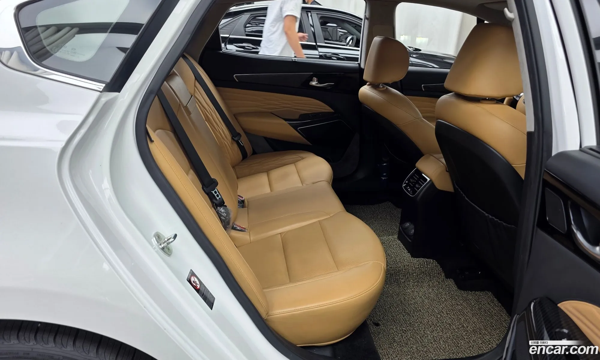 Kia K7 Premier 2020 — 18