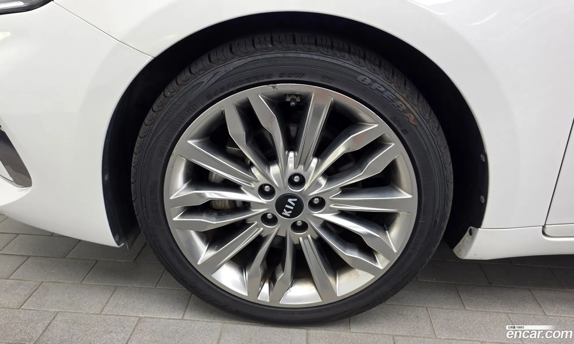 Kia K7 Premier 2020 — 7