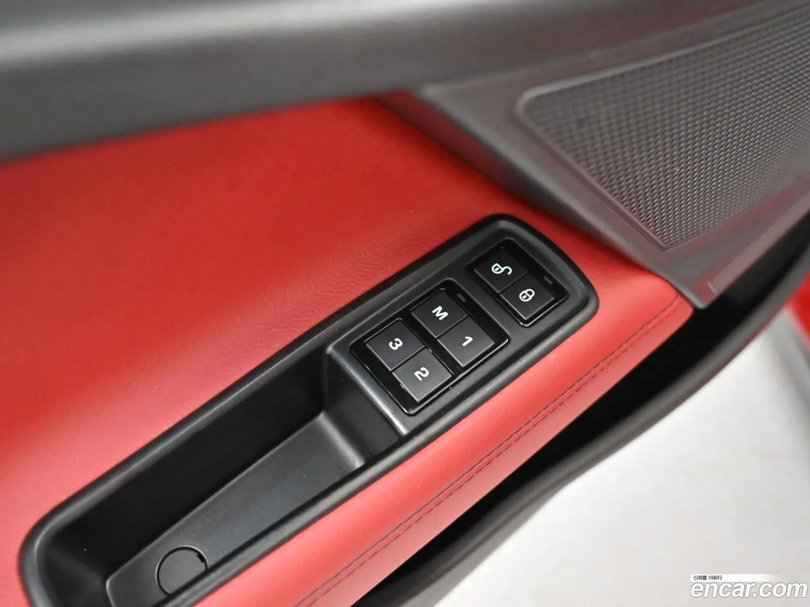 Jaguar XE 2016 — 7