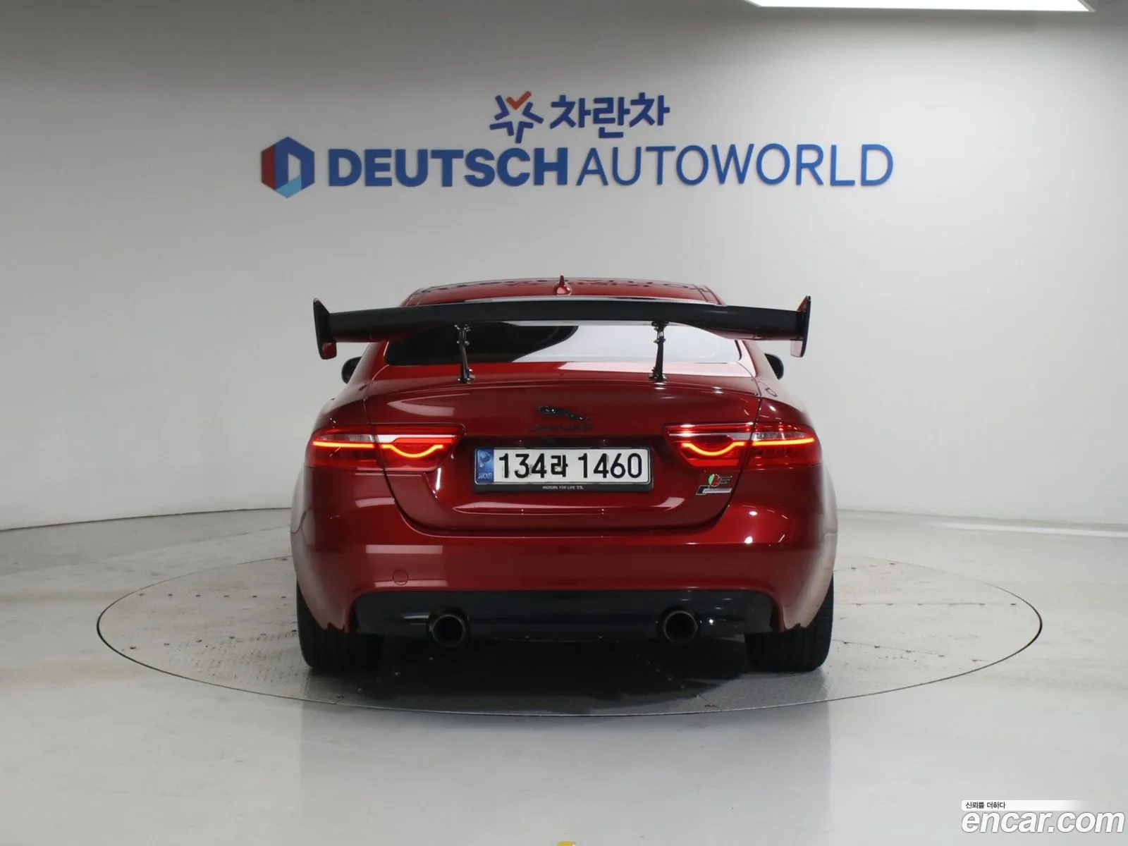 Jaguar XE 2016 — 19