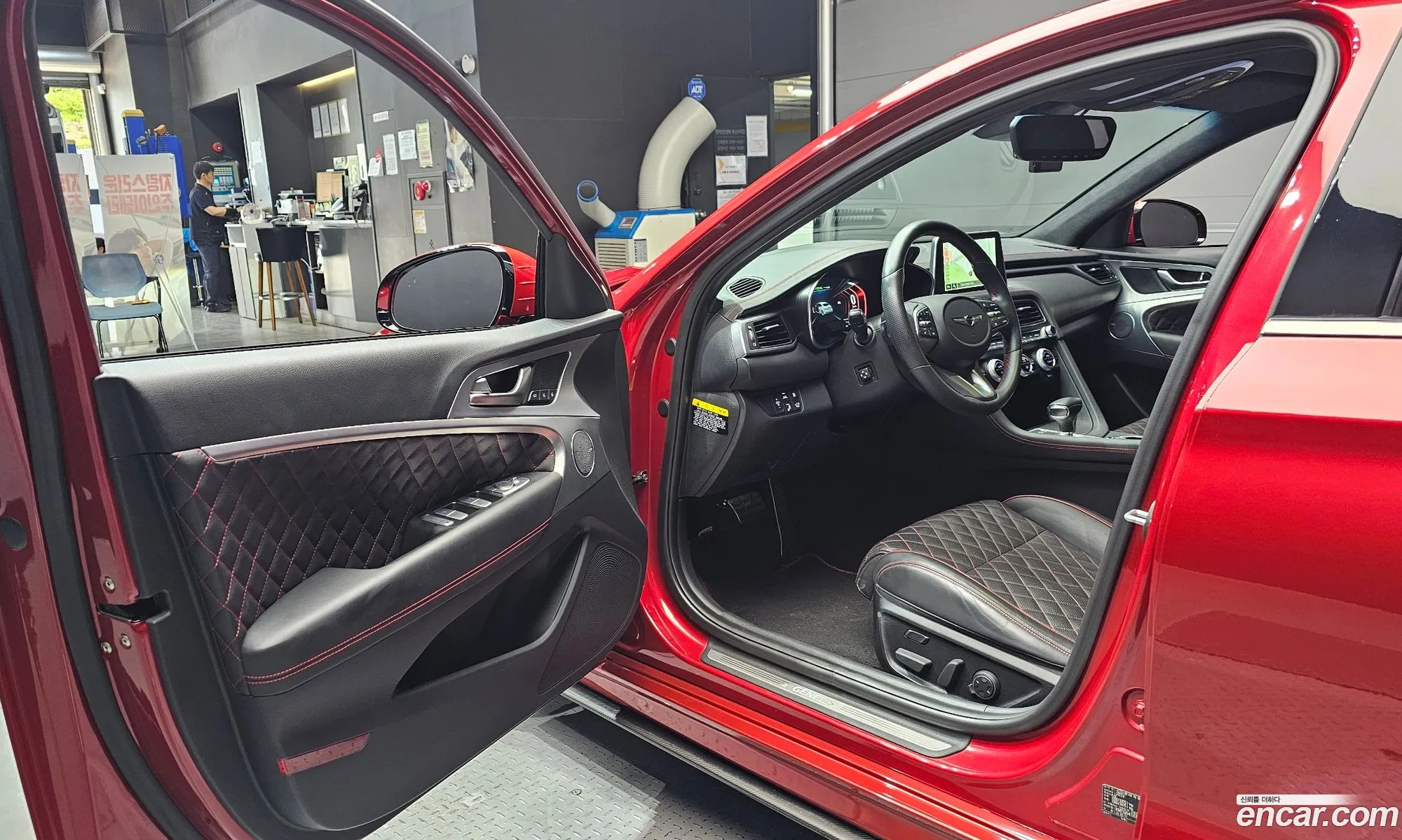 Genesis G70 2019 KMTG541EDKU039248 — 4