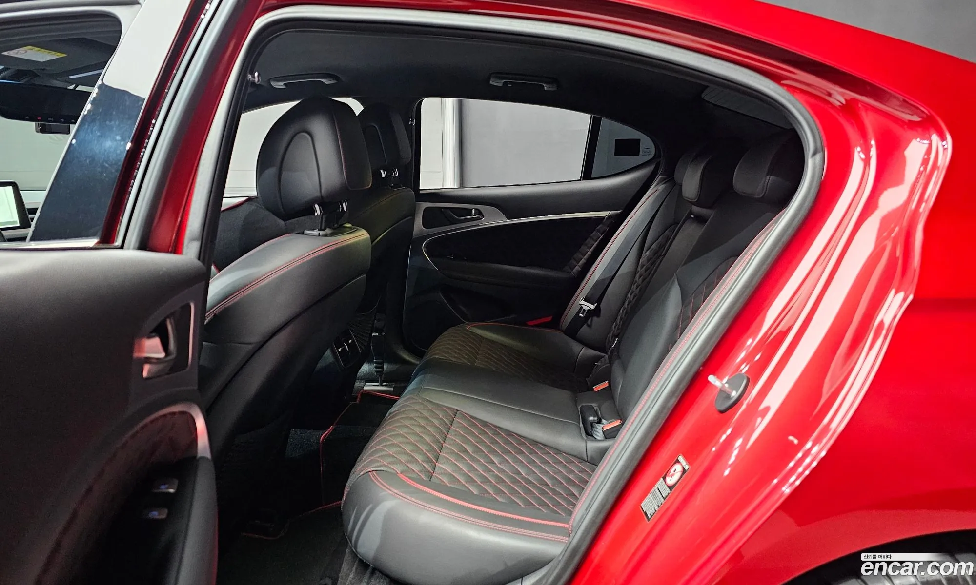 Genesis G70 2019 KMTG541EDKU039248 — 22
