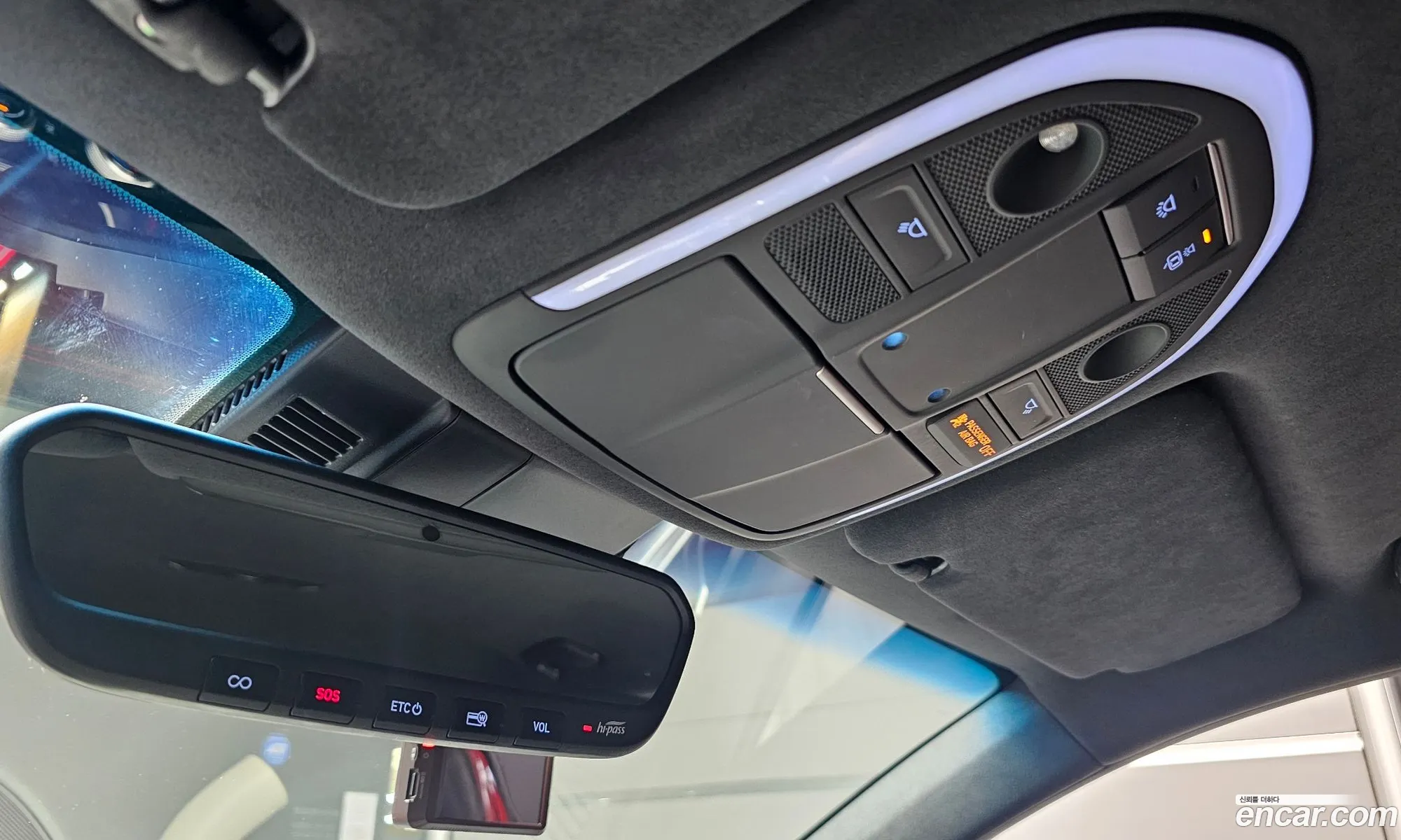 Genesis G70 2019 KMTG541EDKU039248 — 19