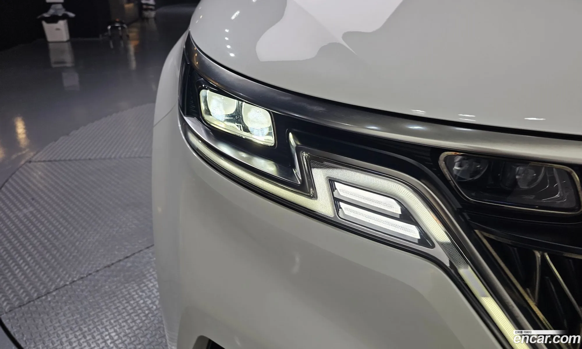 Kia Carnival 2022 KNANC813BPS204317 — 24