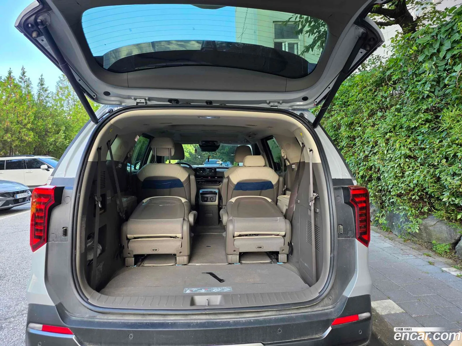 Kia Carnival 2025 — 5