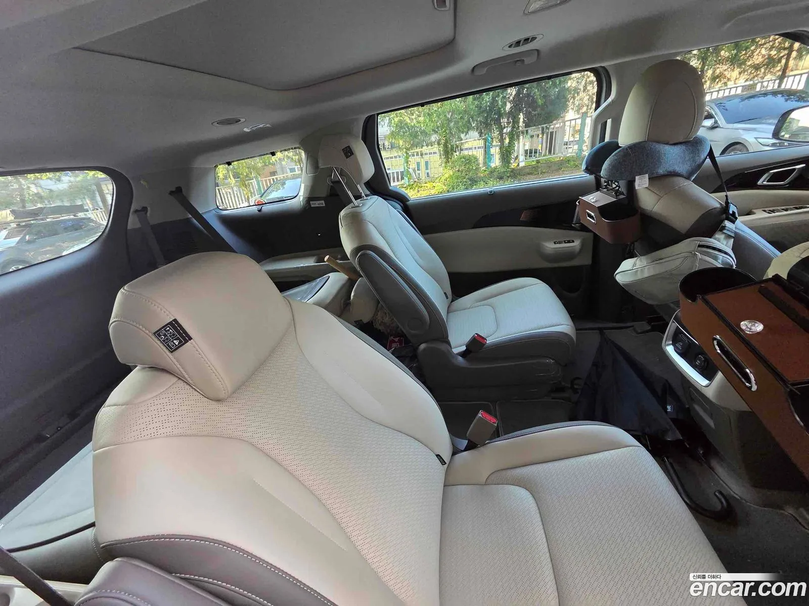 Kia Carnival 2025 — 9