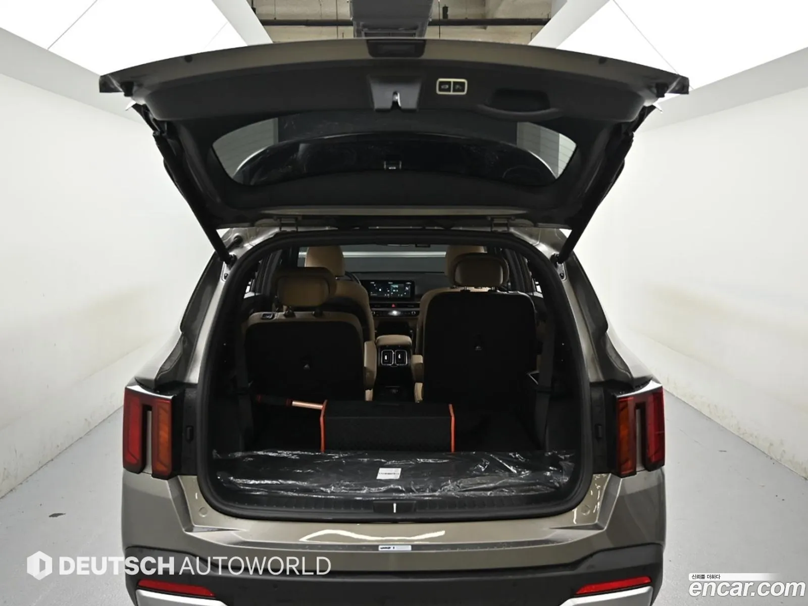 Kia Sorento 2025 — 18