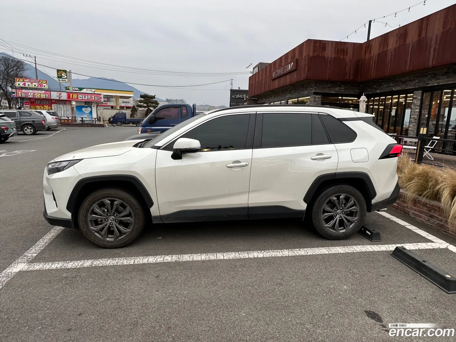 Toyota RAV4 2022 — 3