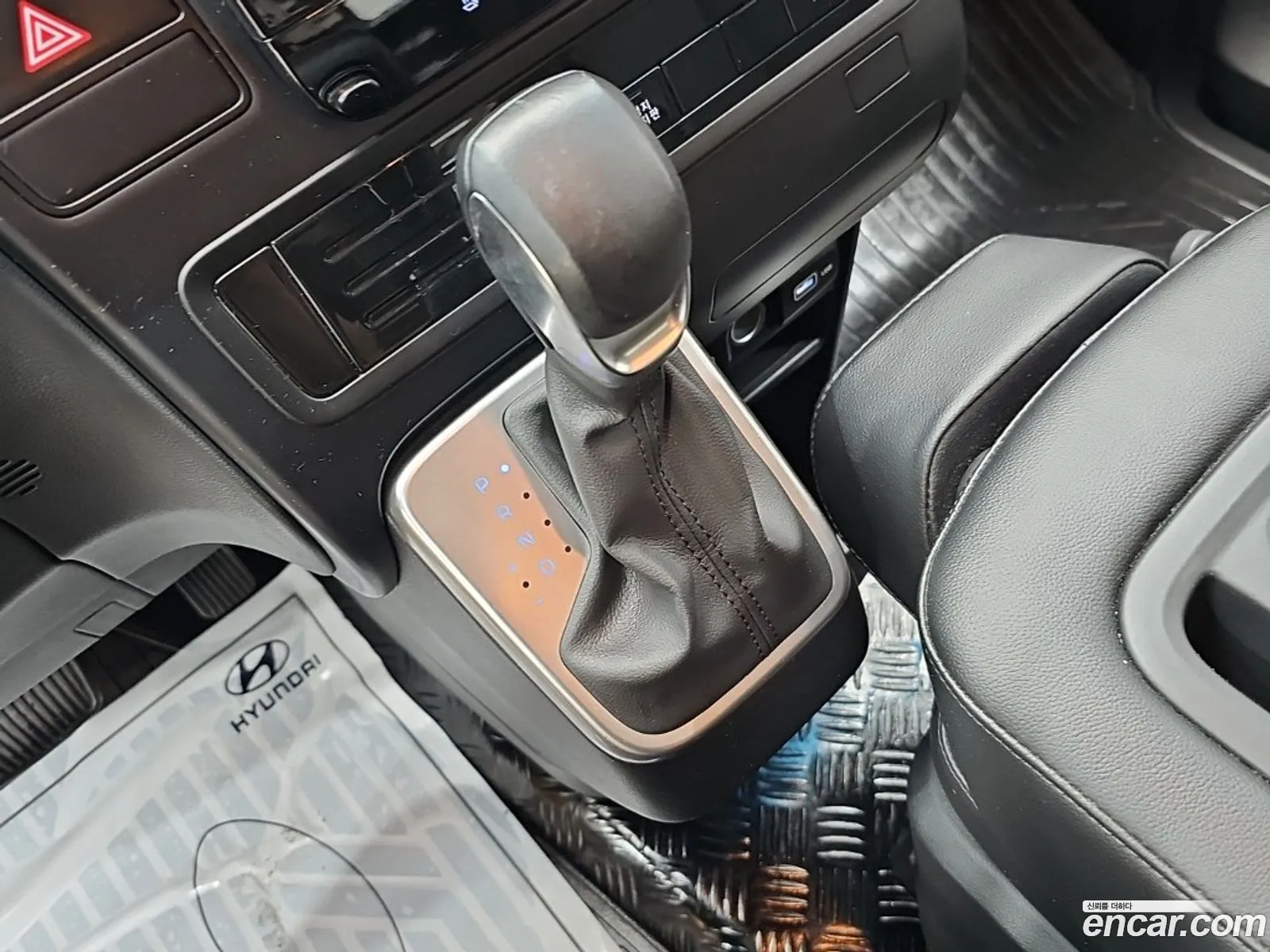 Hyundai Staria 2022 — 19