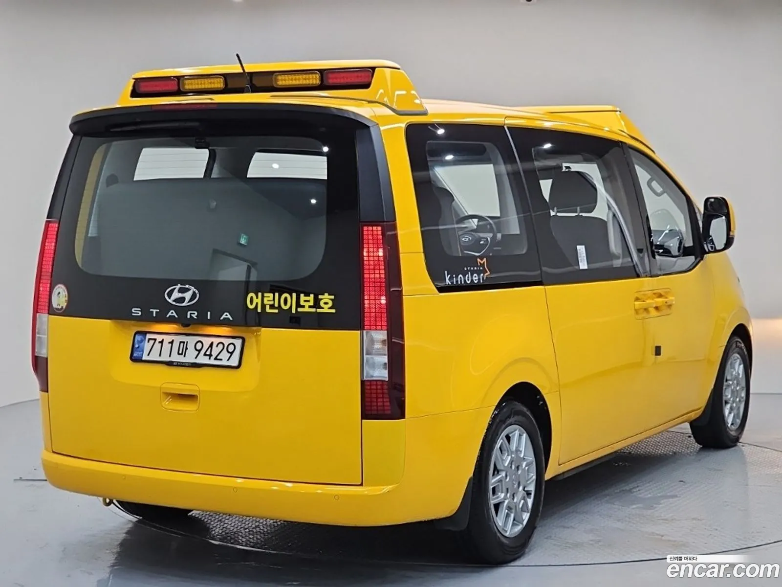 Hyundai Staria 2022 — 20