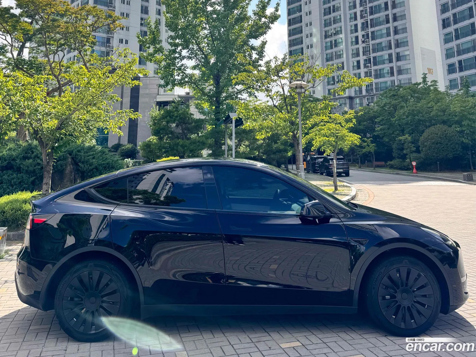 Tesla Model Y 2022 — 7