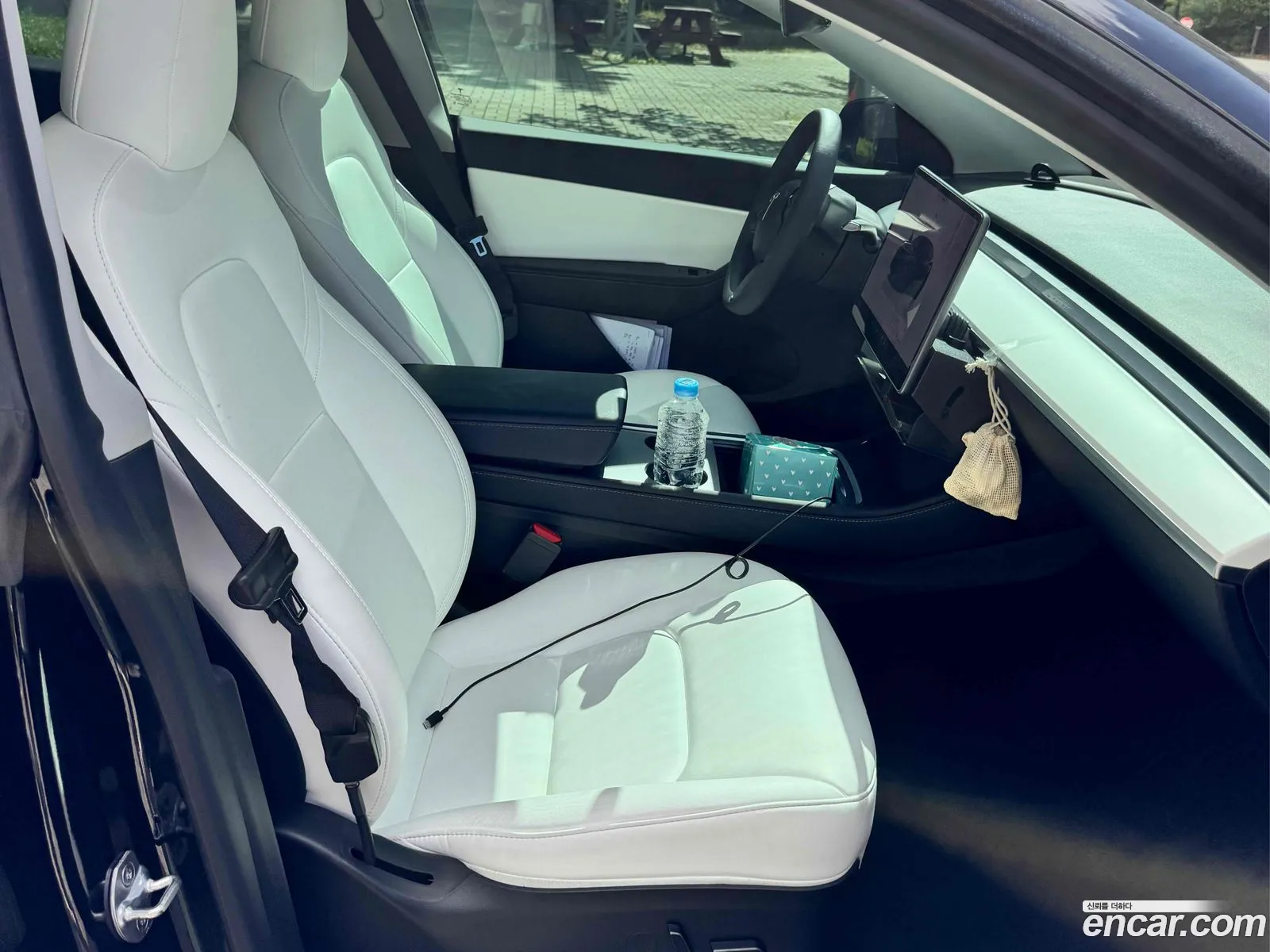 Tesla Model Y 2022 — 13