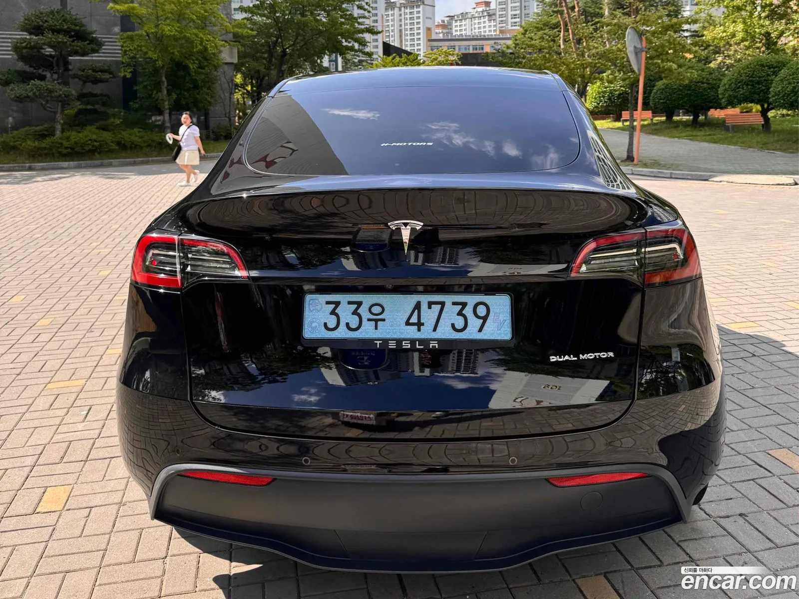 Tesla Model Y 2022 — 20