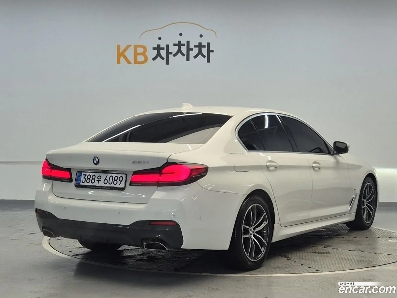 BMW 5 Series 2022 — 18