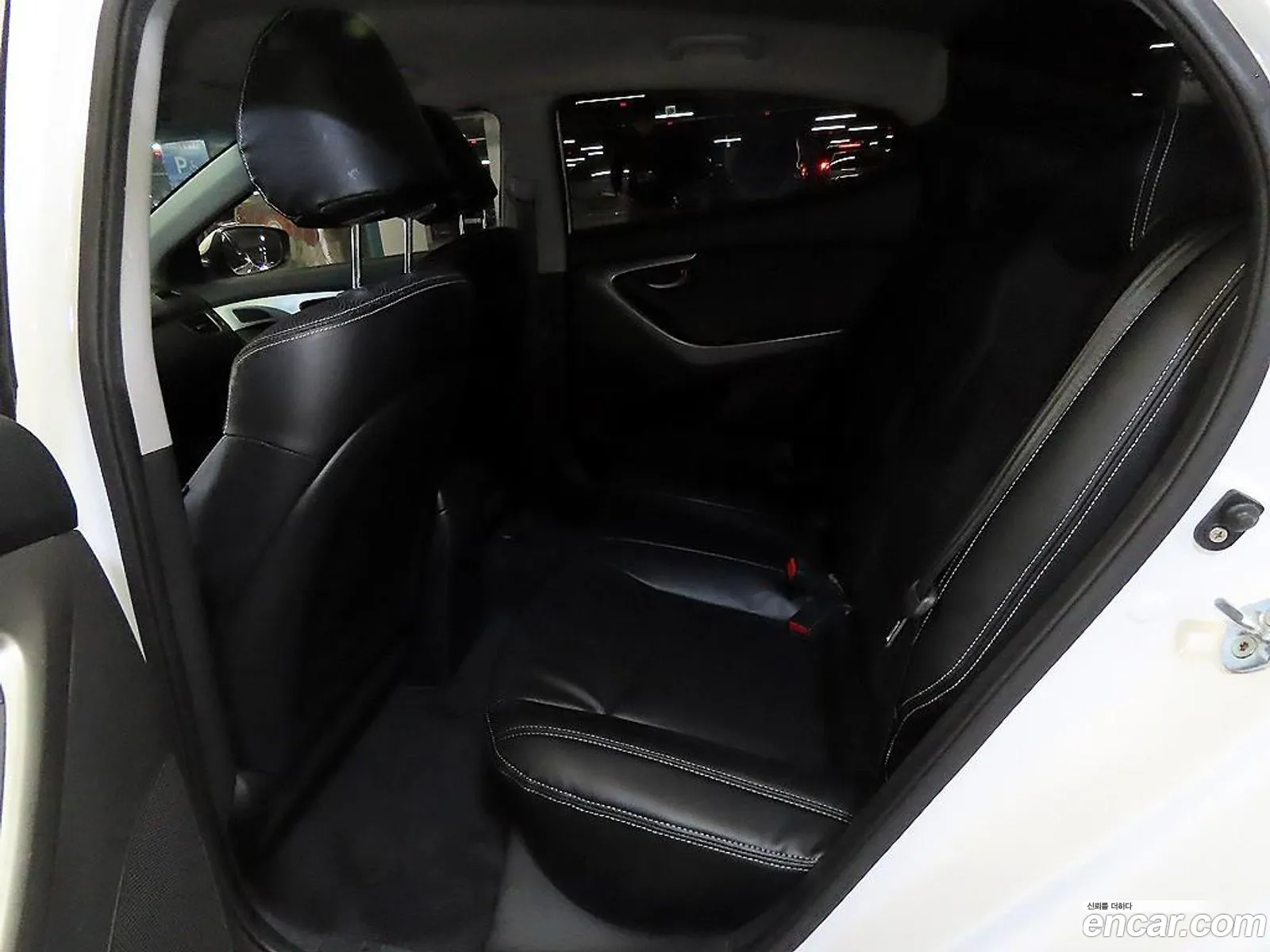 Hyundai Elantra MD 2012 — 14