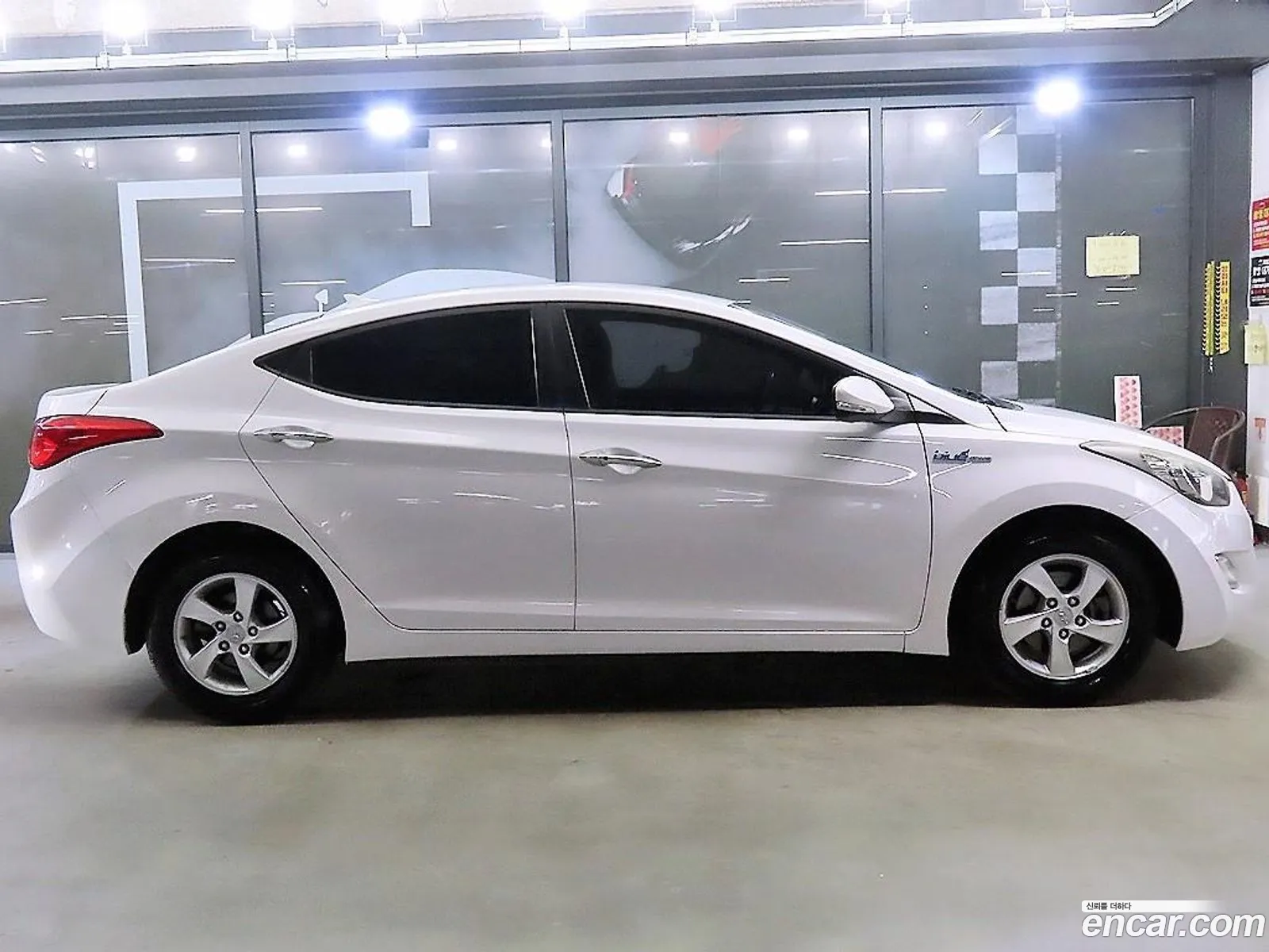 Hyundai Elantra MD 2012 — 2