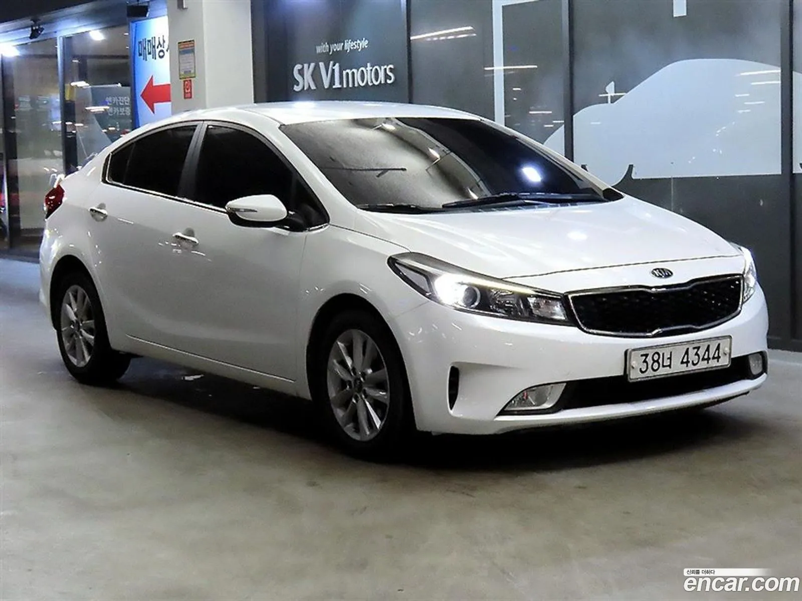 Kia K3 2016 — 17
