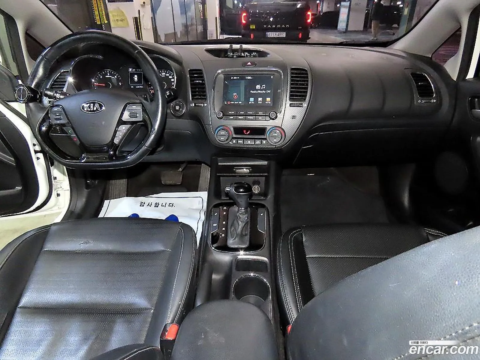 Kia K3 2016 — 10