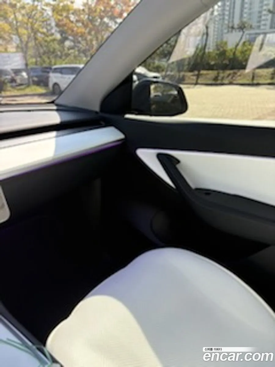 Tesla Model Y 2022 — 9