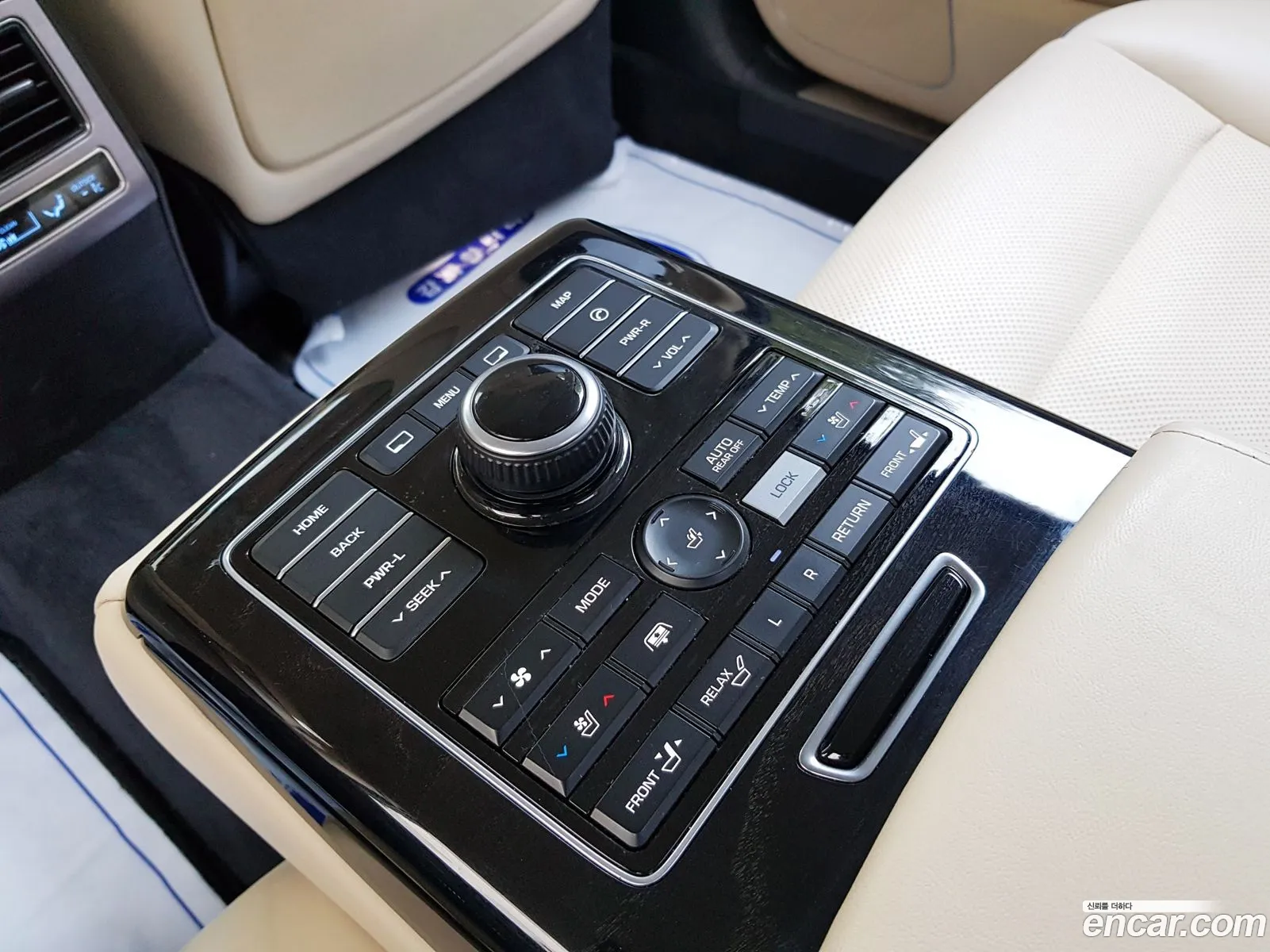 Hyundai Equus 2015 — 5