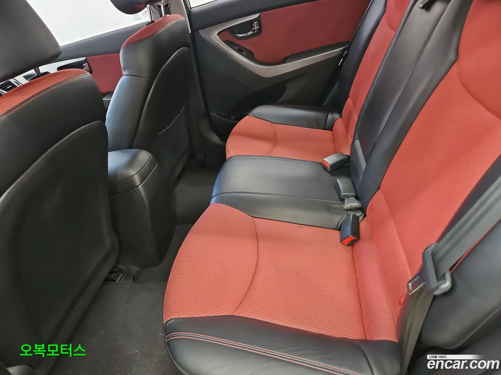 Hyundai Elantra MD 2011 — 15