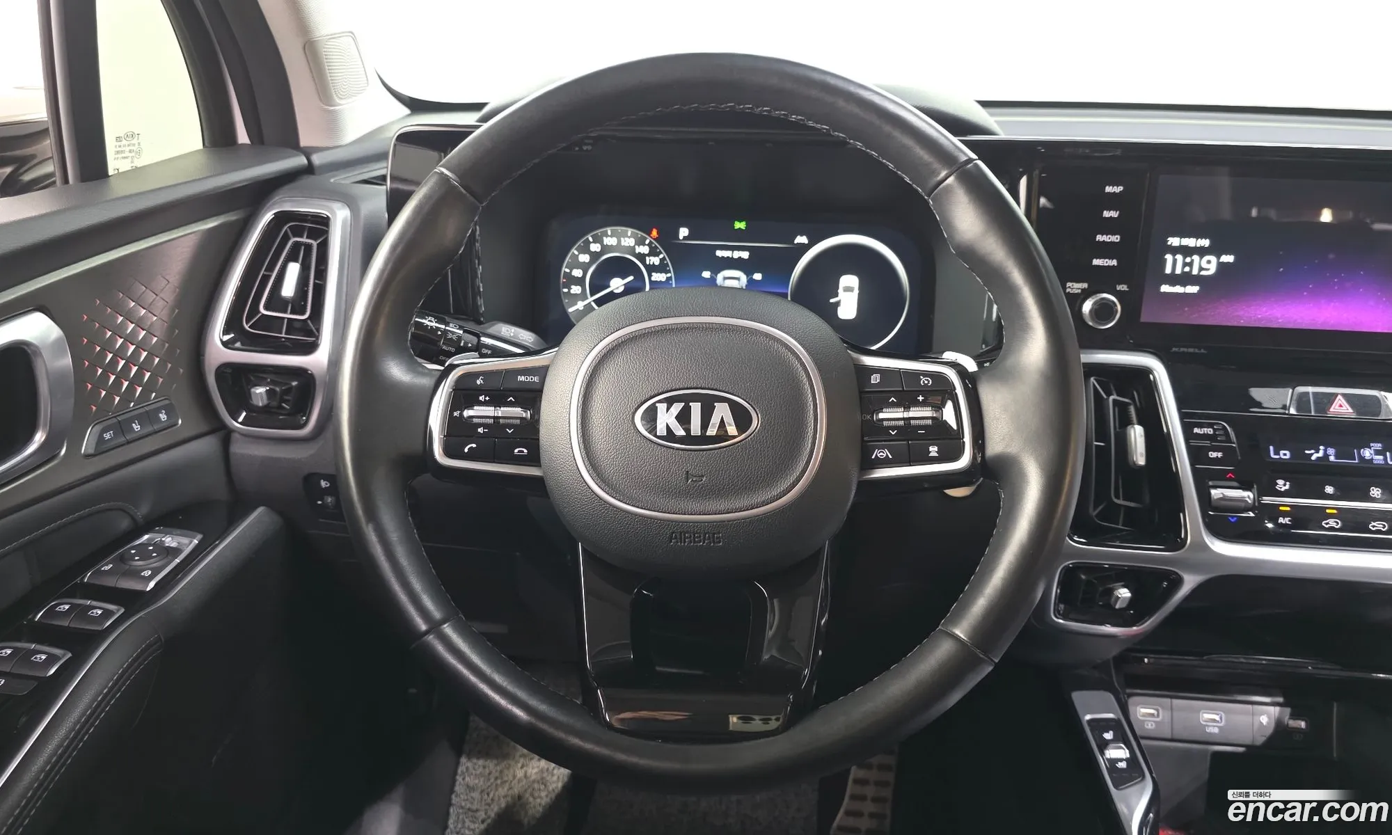 Kia Sorento 2020 KNARL81FHMA071790 — 35