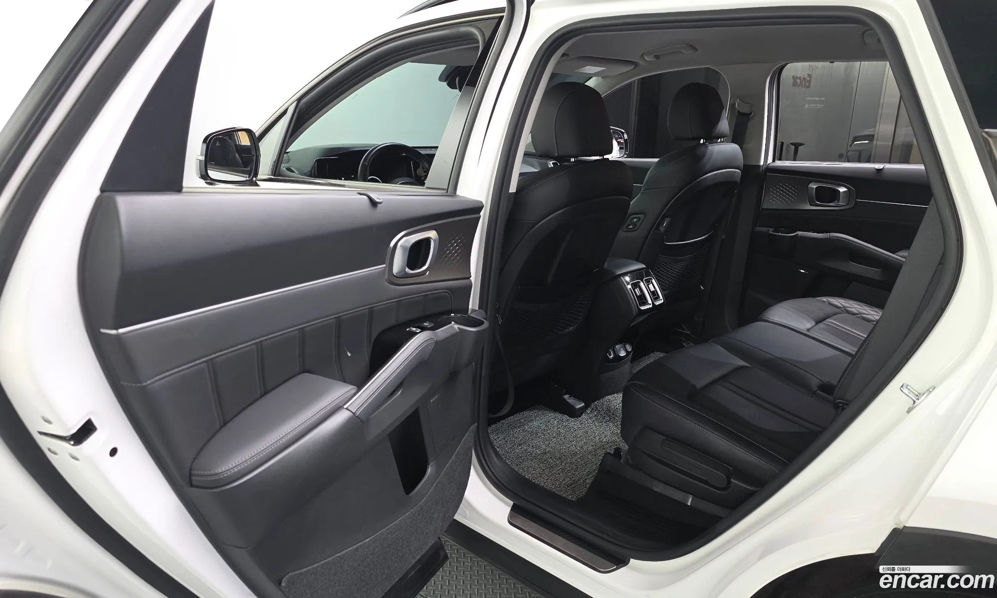 Kia Sorento 2020 KNARL81FHMA071790 — 26
