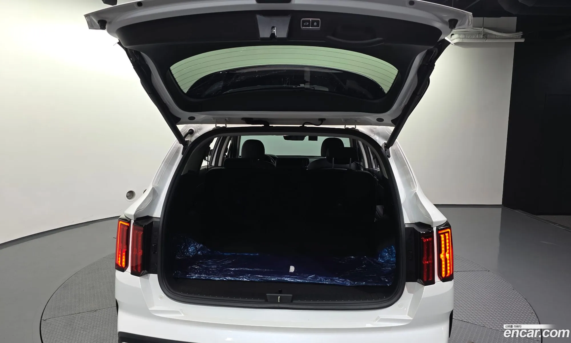 Kia Sorento 2020 KNARL81FHMA071790 — 25