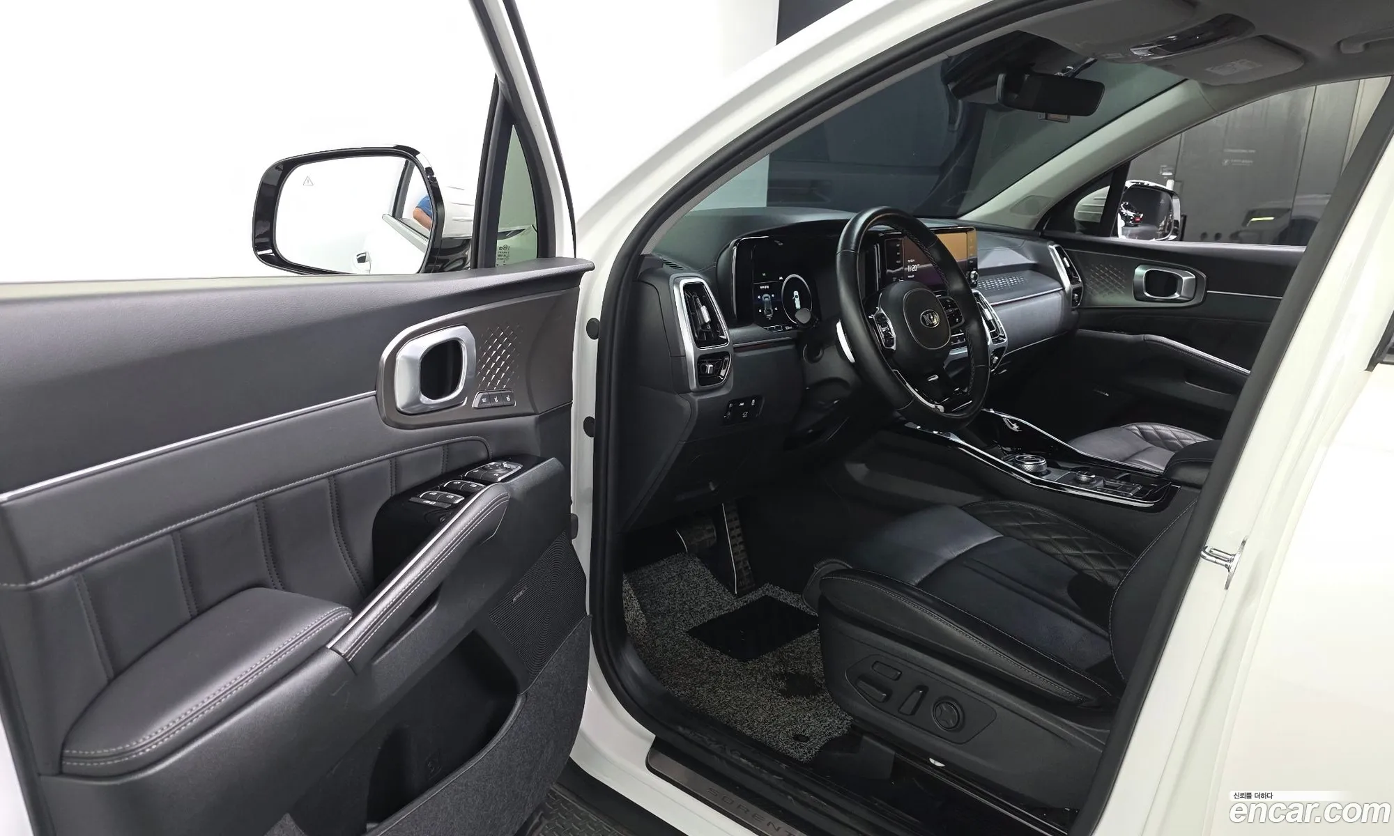 Kia Sorento 2020 KNARL81FHMA071790 — 11