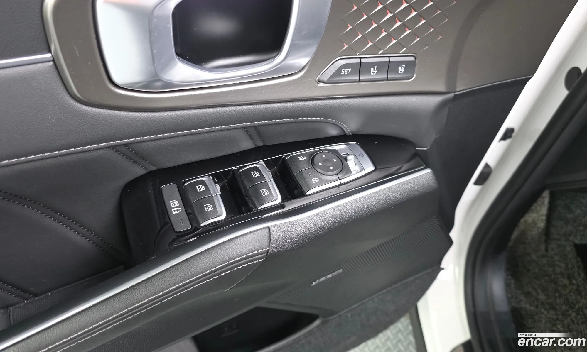 Kia Sorento 2020 KNARL81FHMA071790 — 17