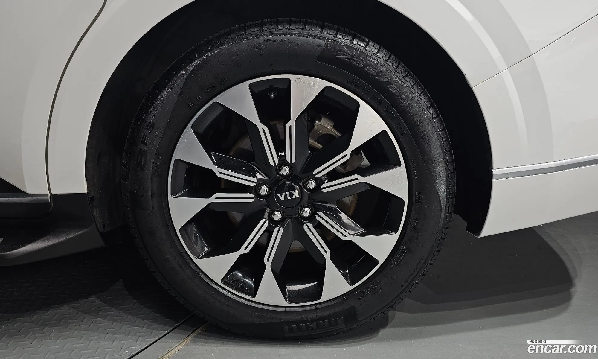 Kia Carnival 2021 KNANE81BBMS107547 — 11