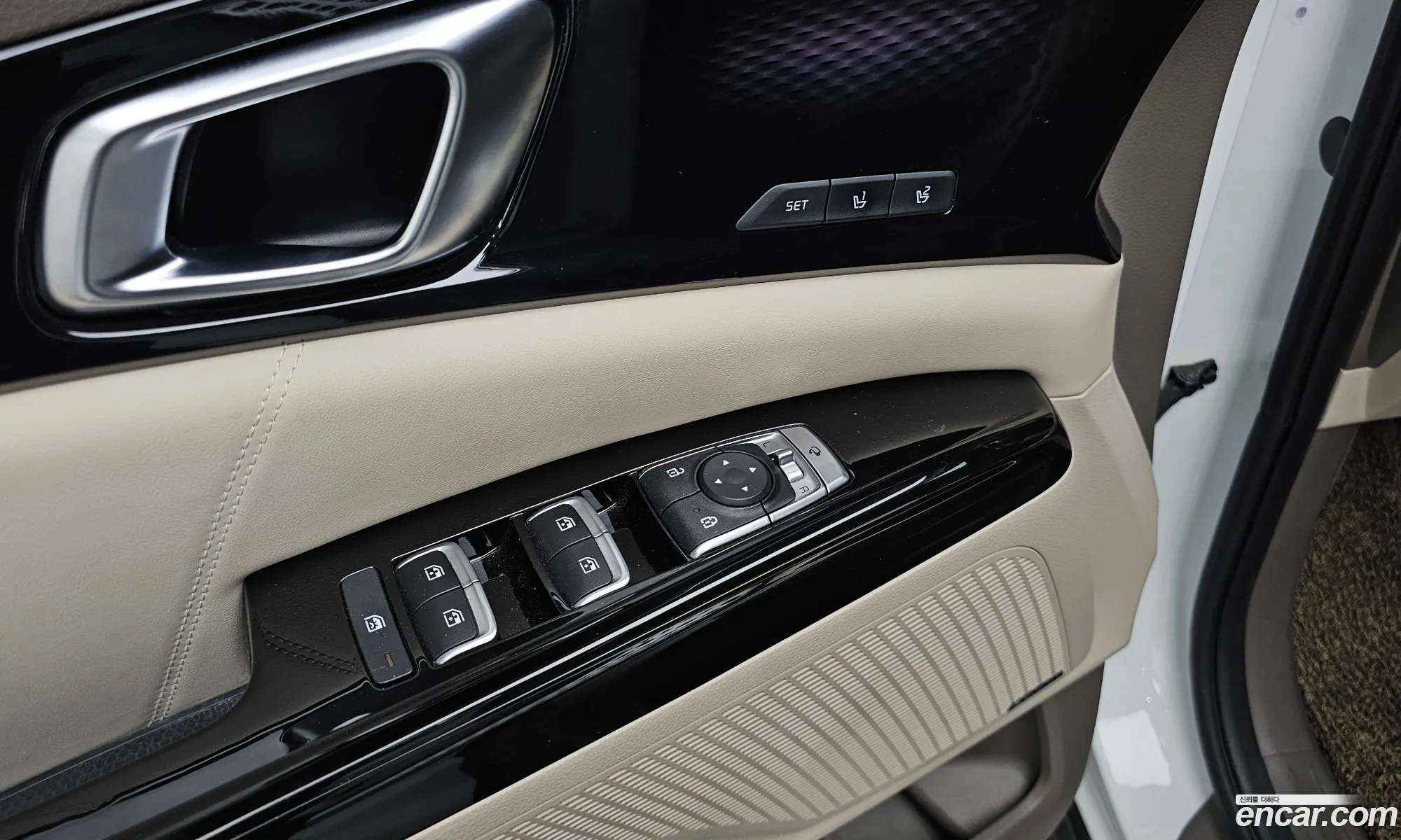 Kia Carnival 2021 KNANE81BBMS107547 — 28