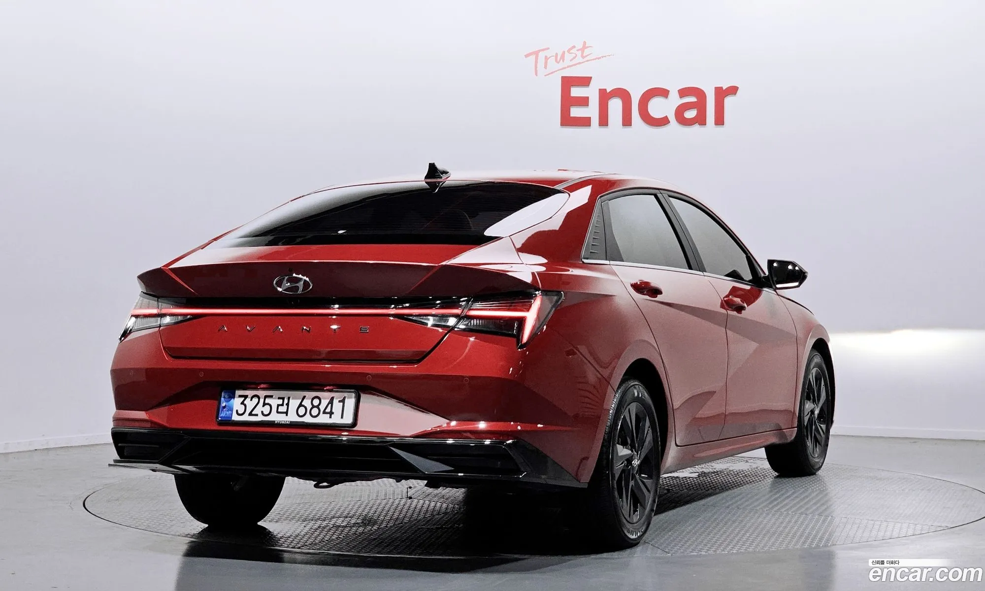 Hyundai Elantra 2022 — 8
