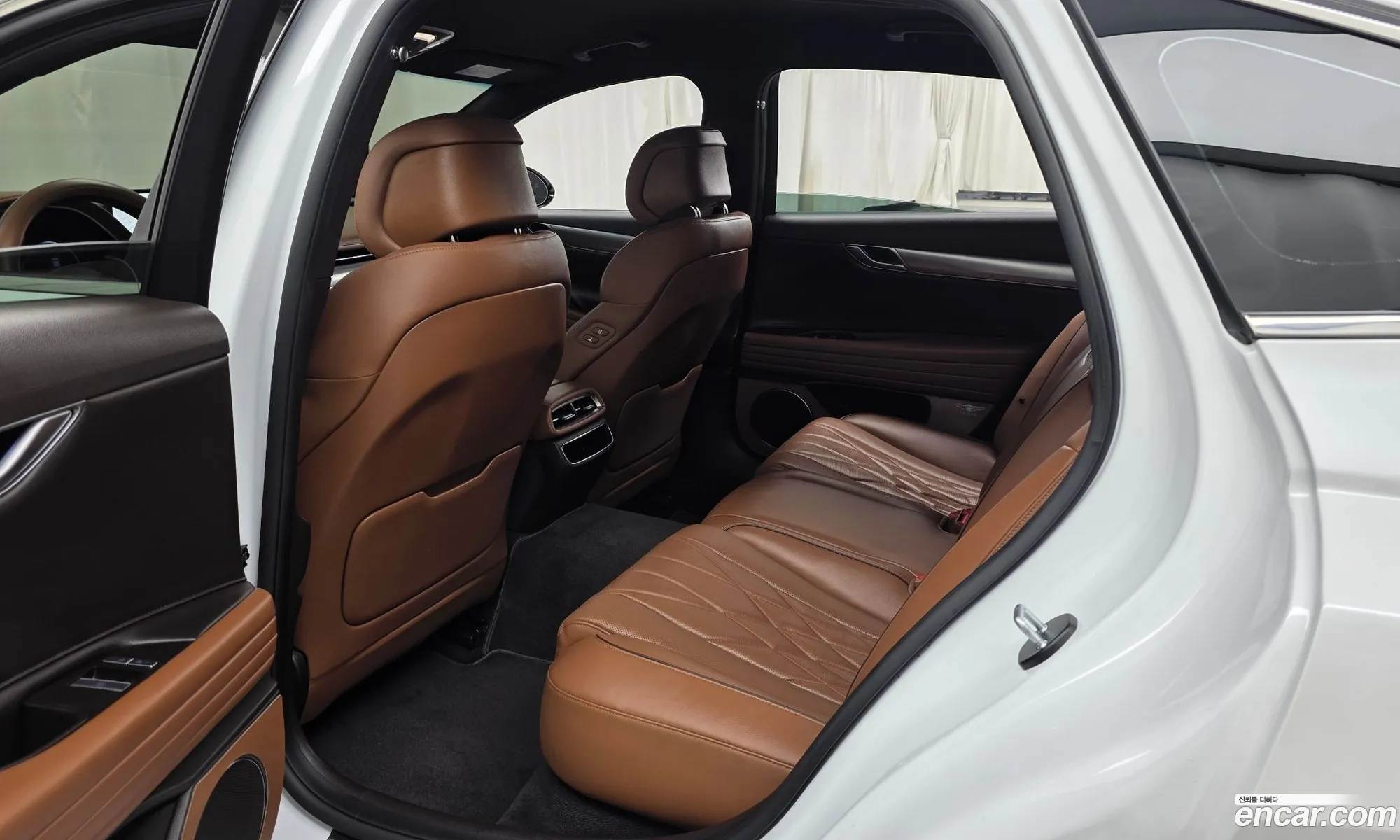 Genesis G80 2023 KMTGB41CBRU208036 — 27