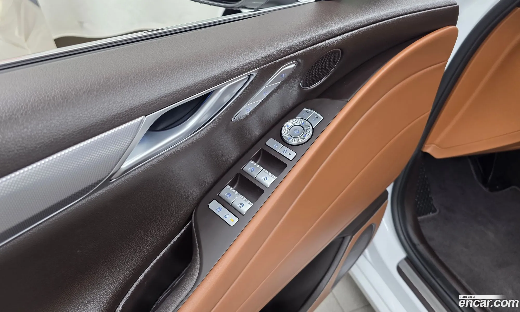 Genesis G80 2023 KMTGB41CBRU208036 — 5