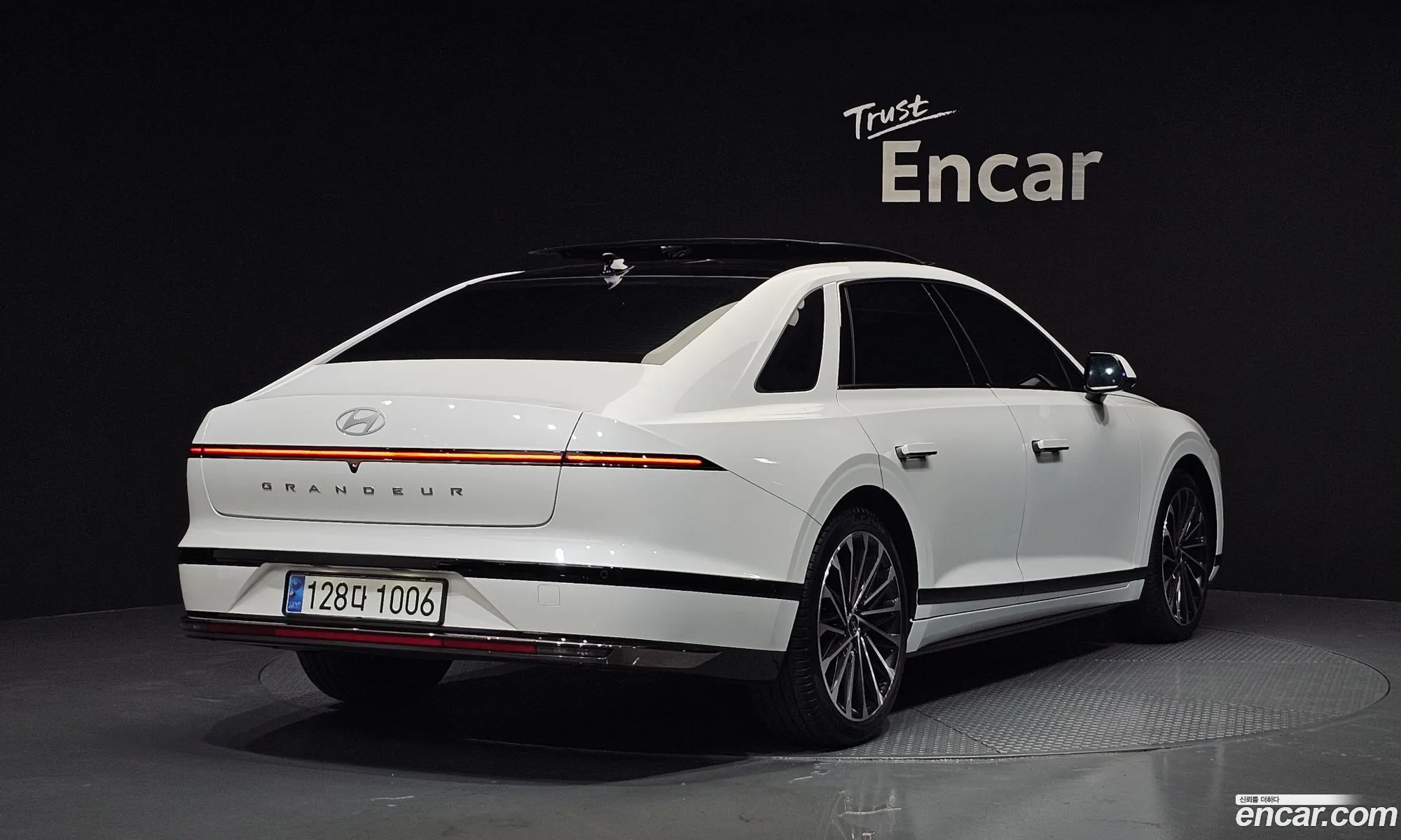 Hyundai Grandeur Hybrid 2023 — 2